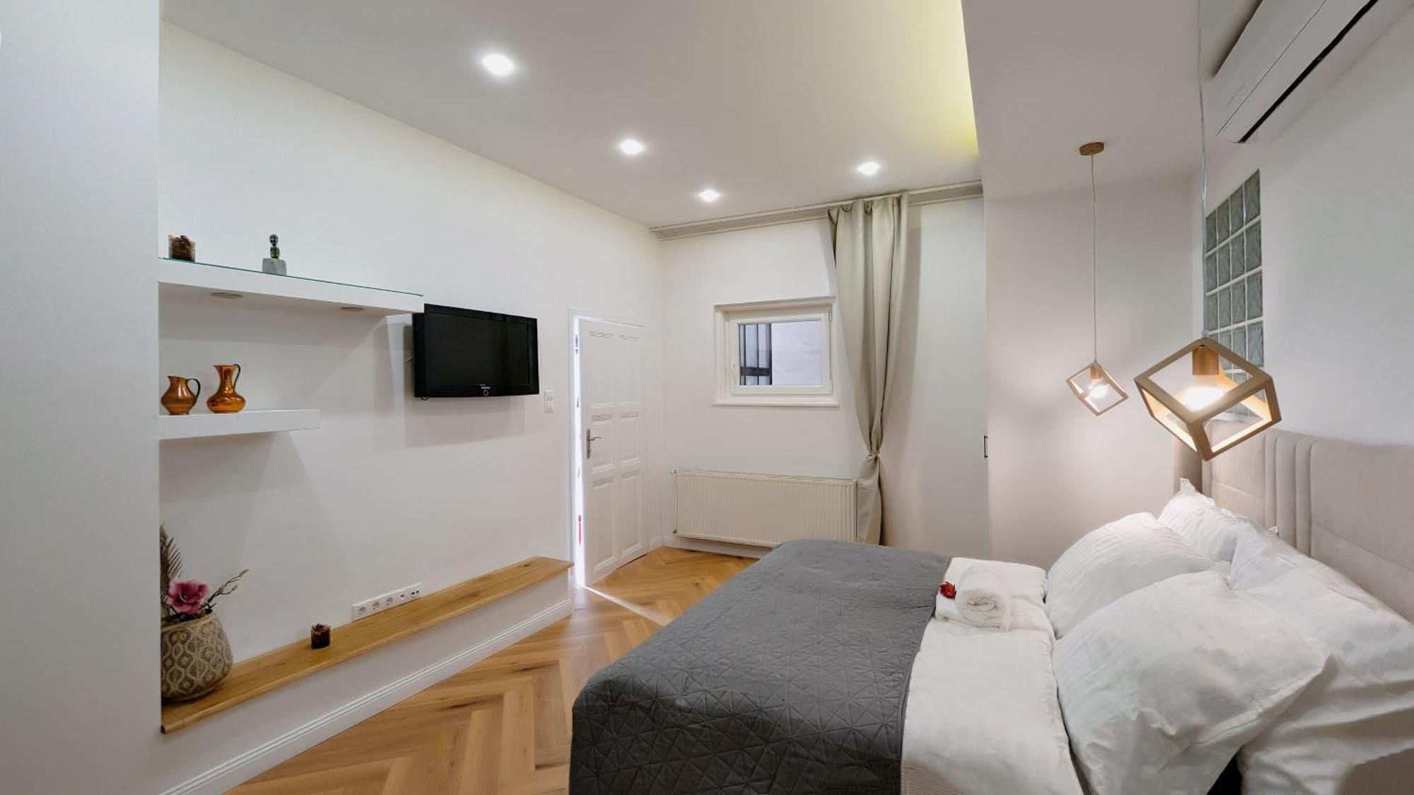 Pedestrian Apartment, The Best Location ブダペスト エクステリア 写真